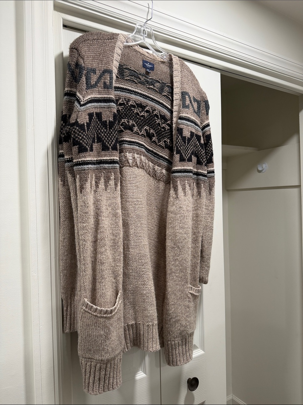 American Eagle Outfitters Cardigan